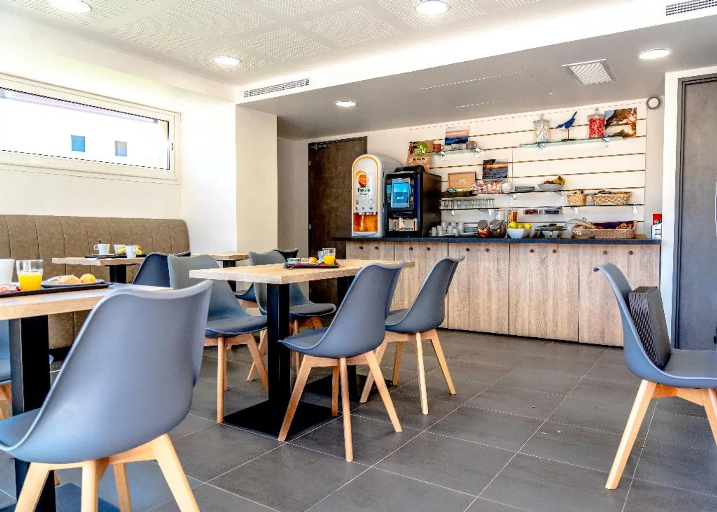 Sure Hotel by Best Western Saint-Raphael Le Dramont Bar
