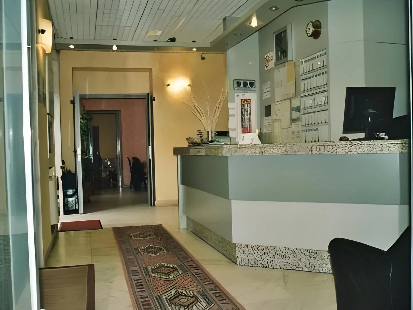 Mary LOUNGE_LOBBY