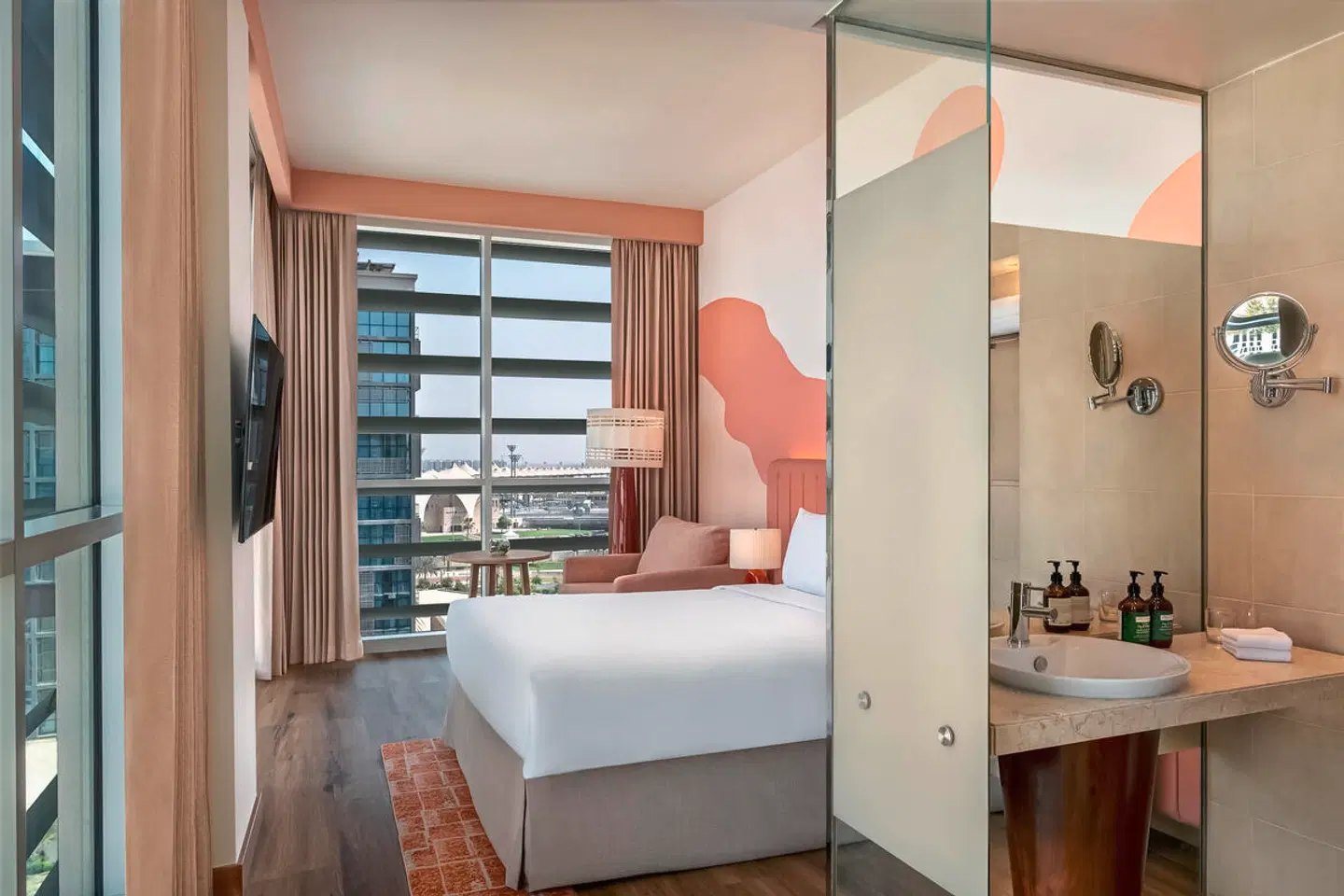 Yas Plaza Circuit ROOM_EXAMPLE