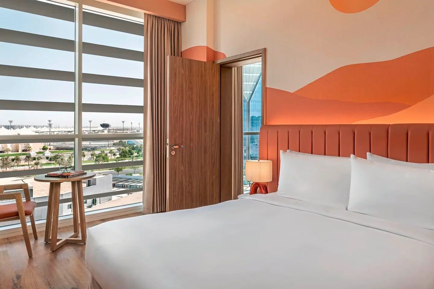 Yas Plaza Circuit ROOM_EXAMPLE