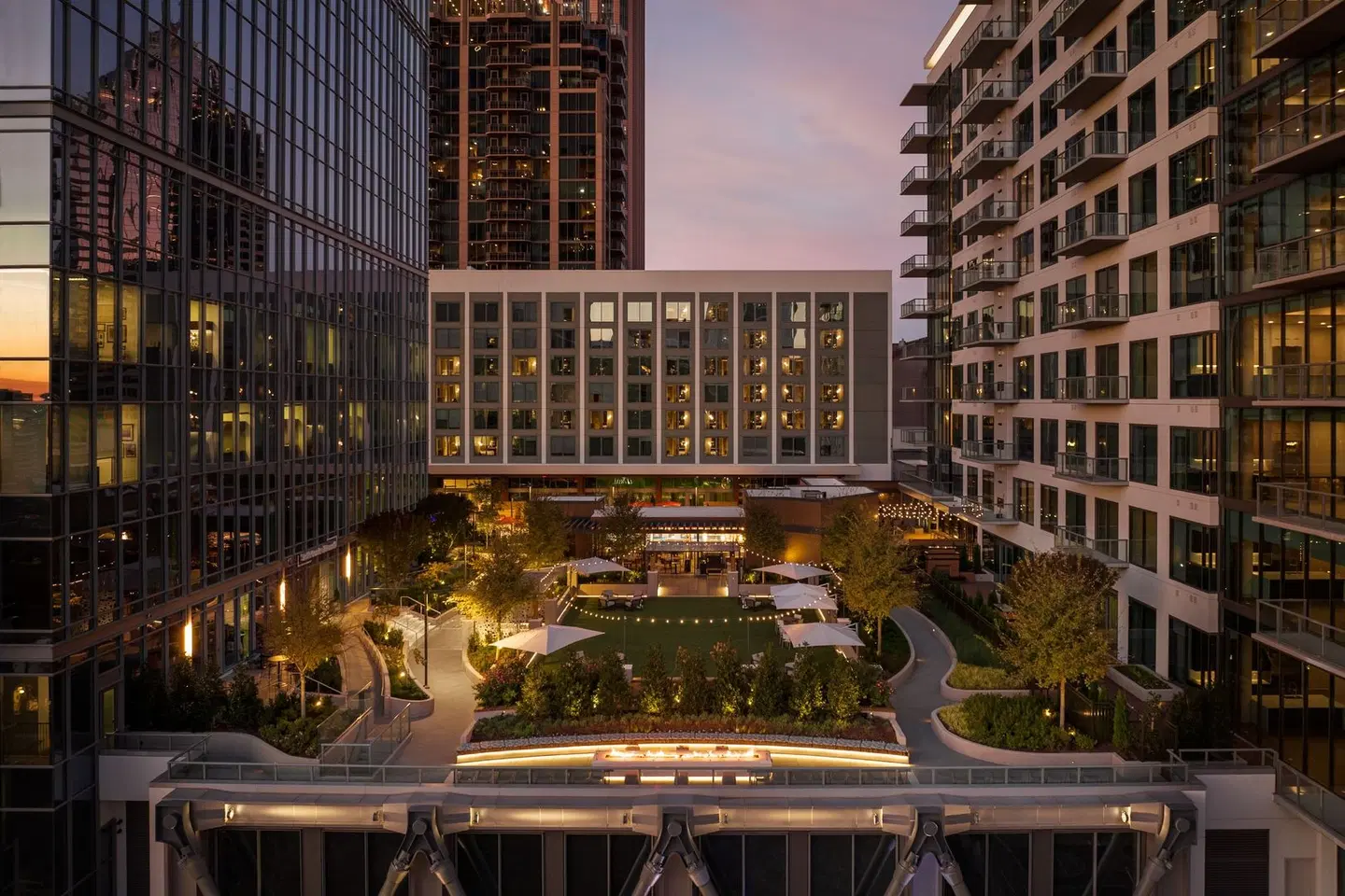 Epicurean Atlanta, Autograph Collection Terrasse