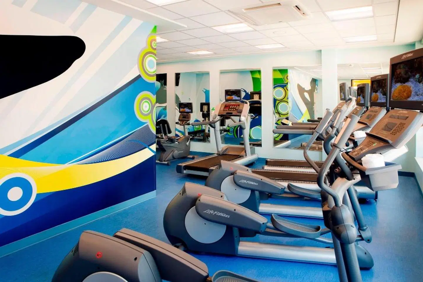 Fairfield by Marriott Inn & Suites Orlando At SeaWorld SPORTS_AND_LEISURE