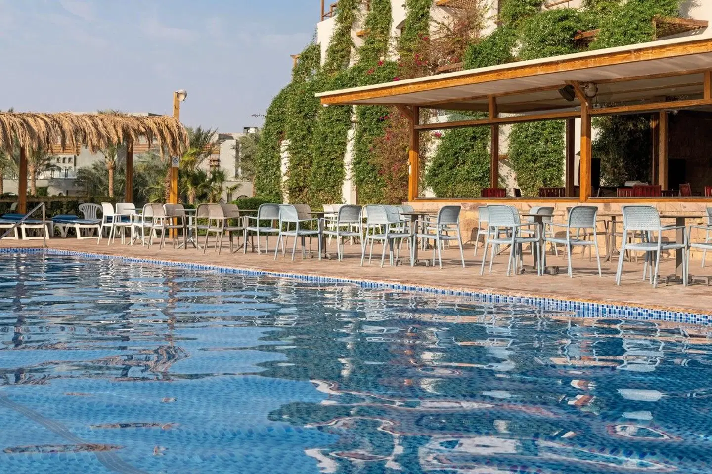 Fort Arabesque - The West Bay OUTDOOR_POOL