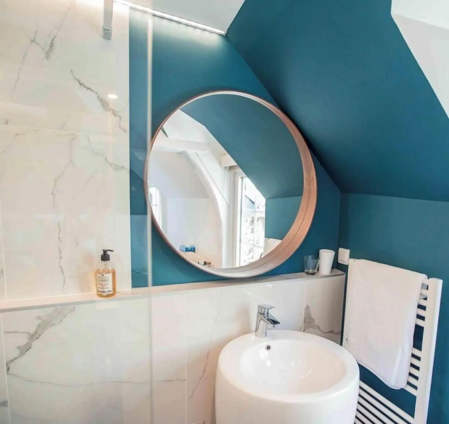 La Maison des Arts, Le Six Badezimmer