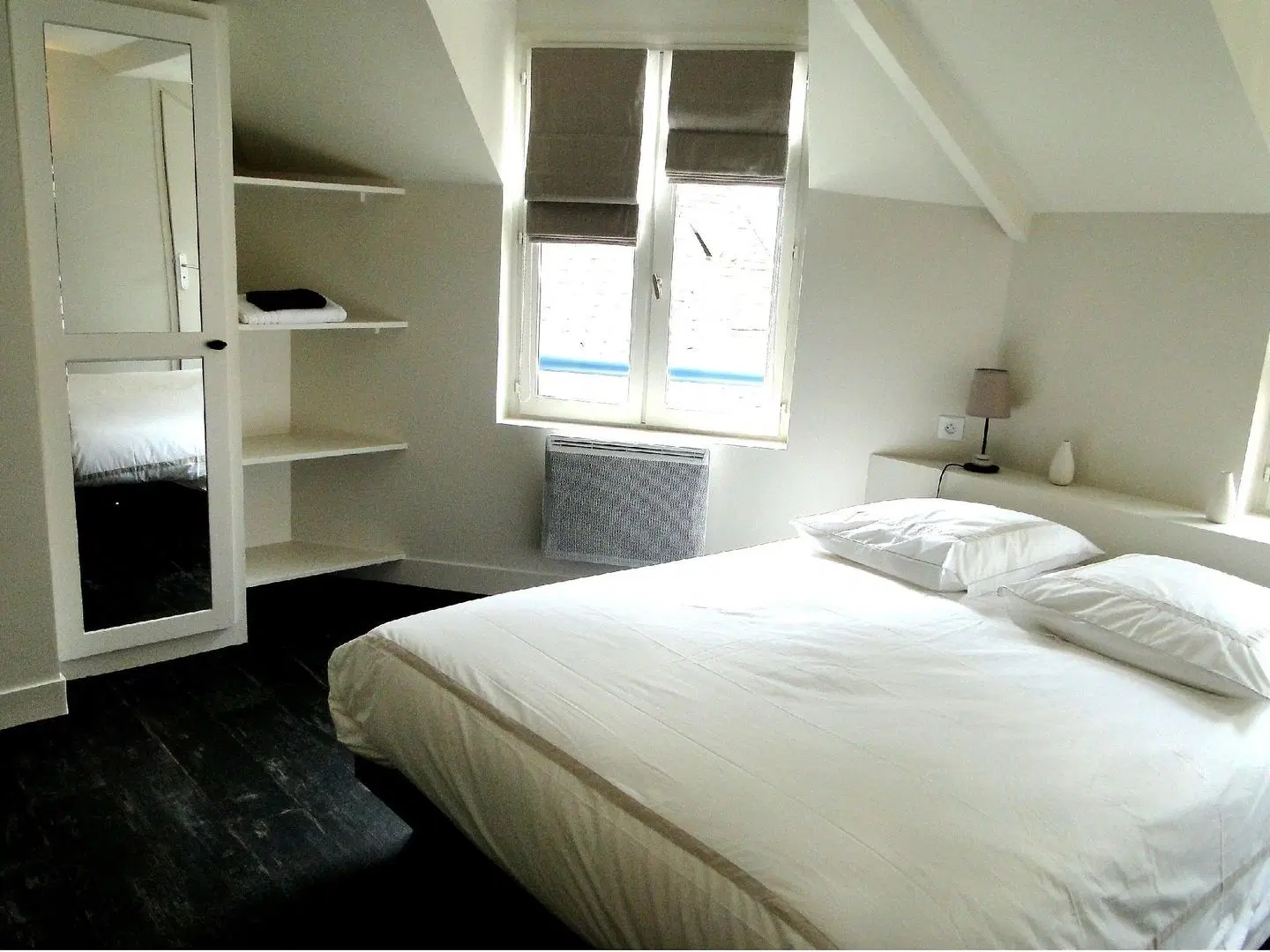 La Maison des Arts, Le Six ROOM_EXAMPLE