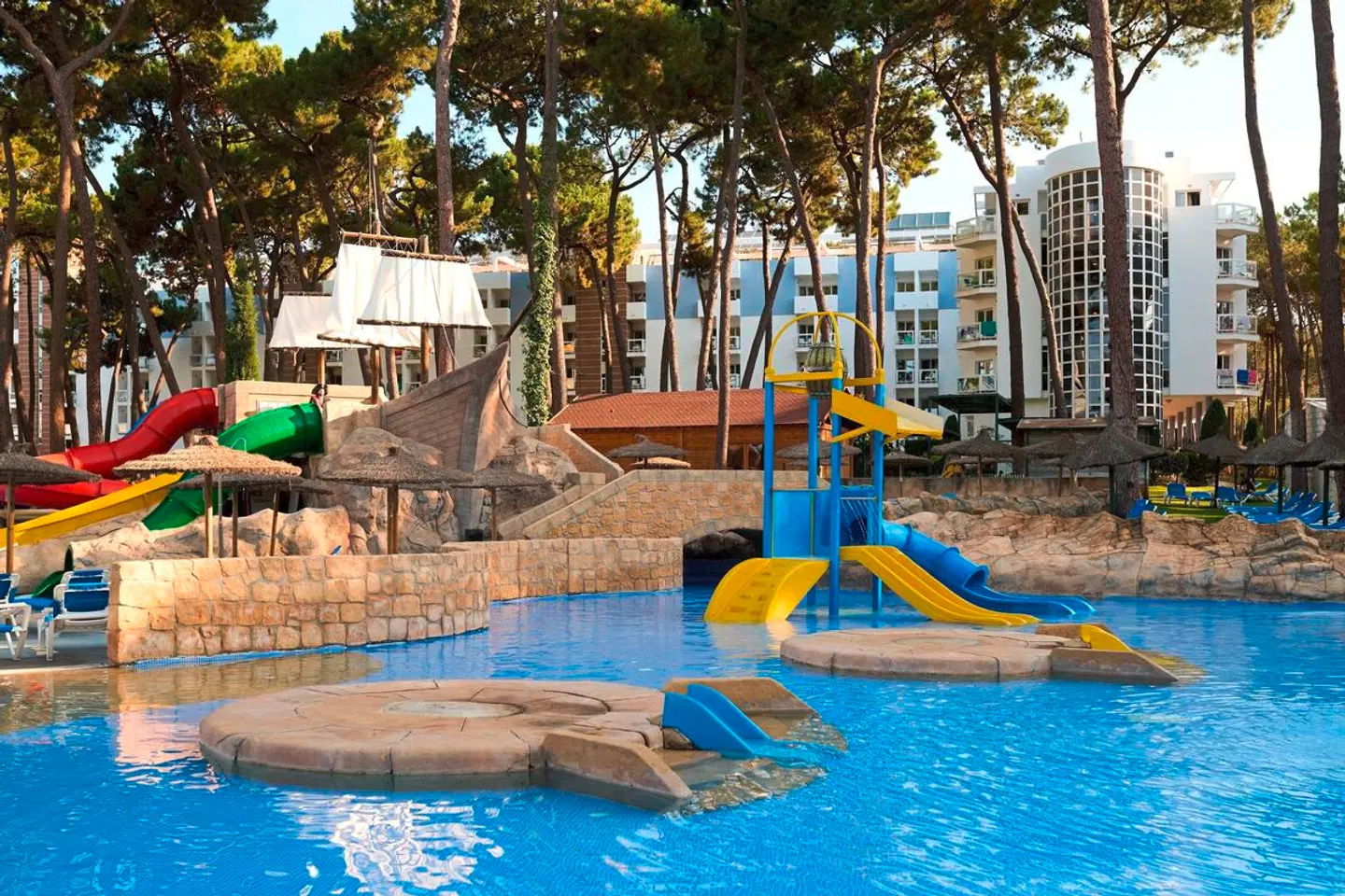 AluaSun Marbella Park OUTDOOR_POOL