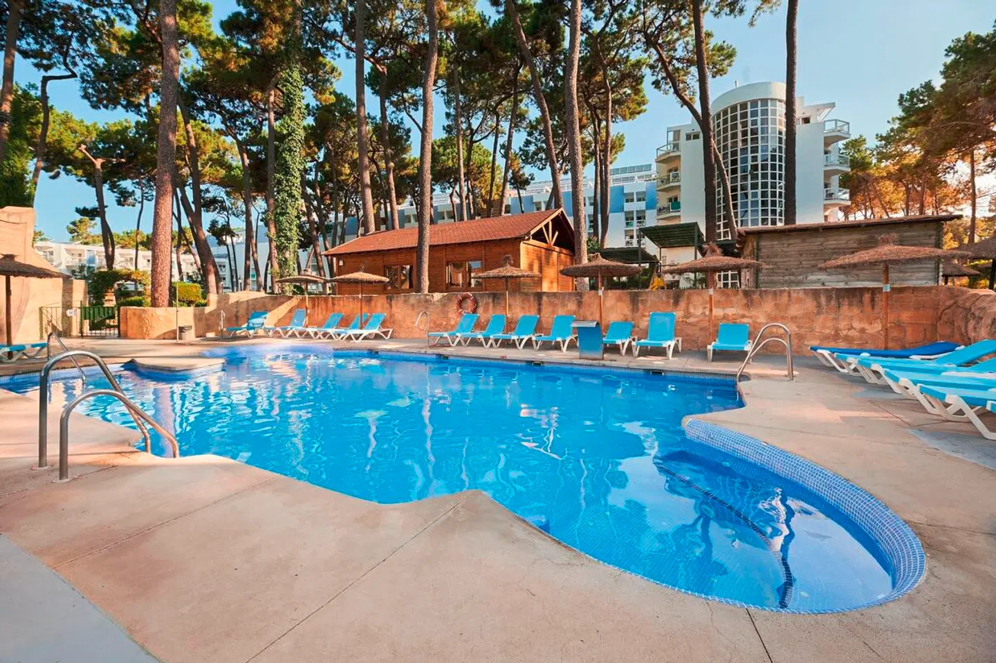 AluaSun Marbella Park OUTDOOR_POOL