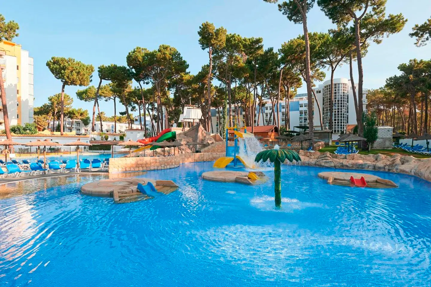 AluaSun Marbella Park OUTDOOR_POOL