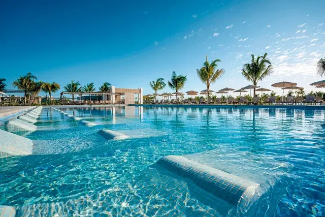 RIU Latino OUTDOOR_POOL
