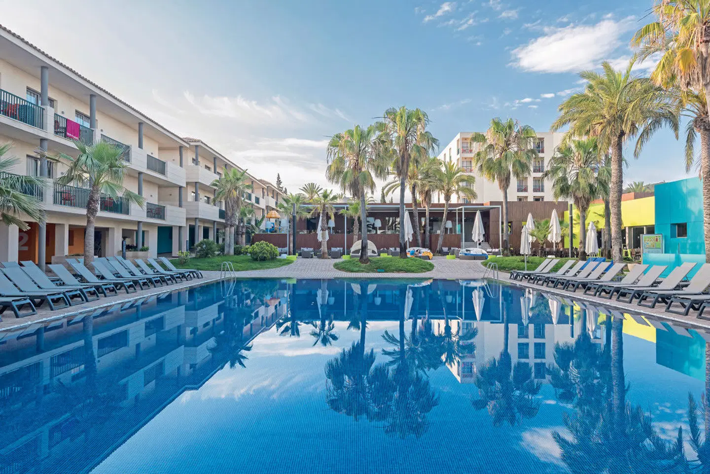 Occidental Ibiza OUTDOOR_POOL