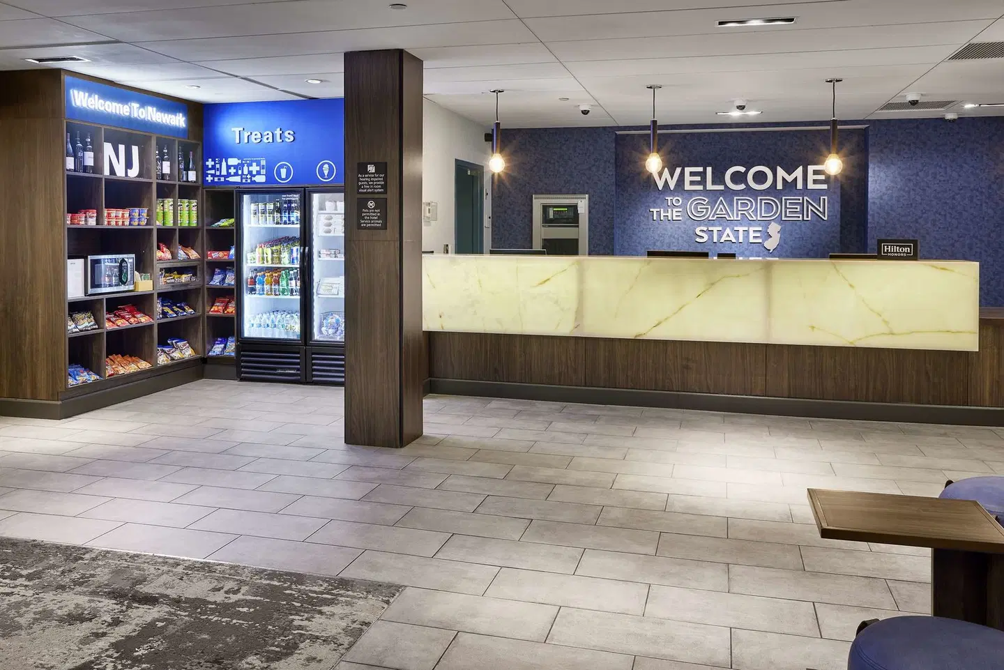 Hampton Inn Newark Airport LOUNGE_LOBBY