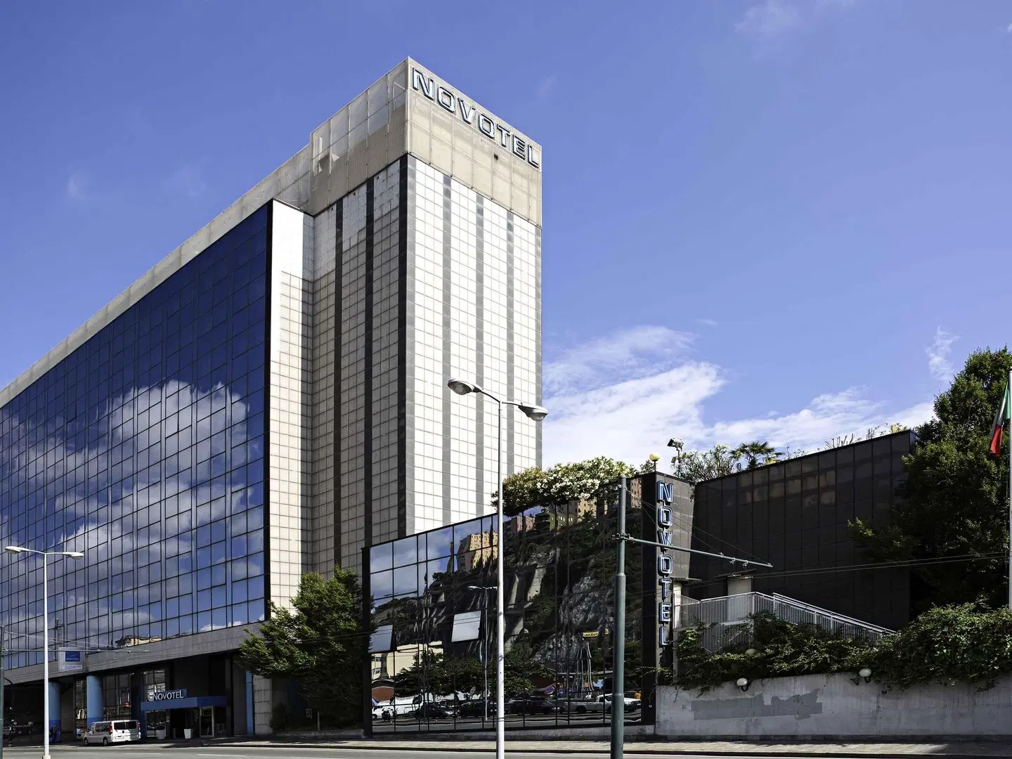 Novotel Genova City Hotel EXTERIOR