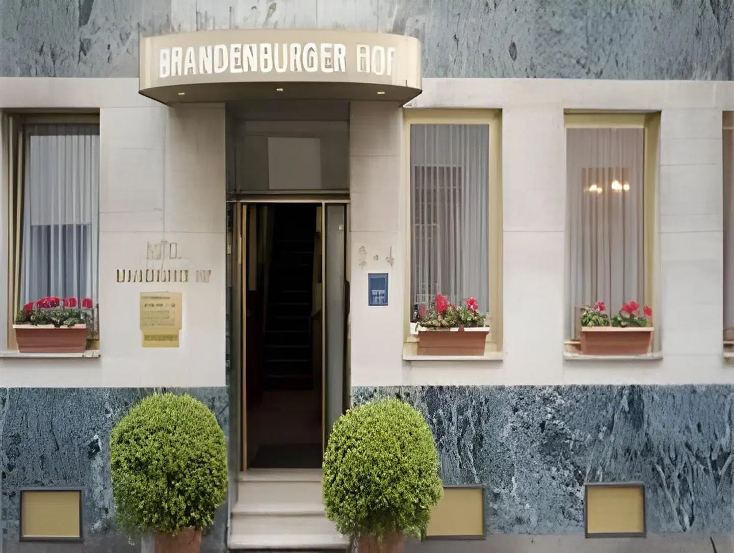 Brandenburger Hof EXTERIOR