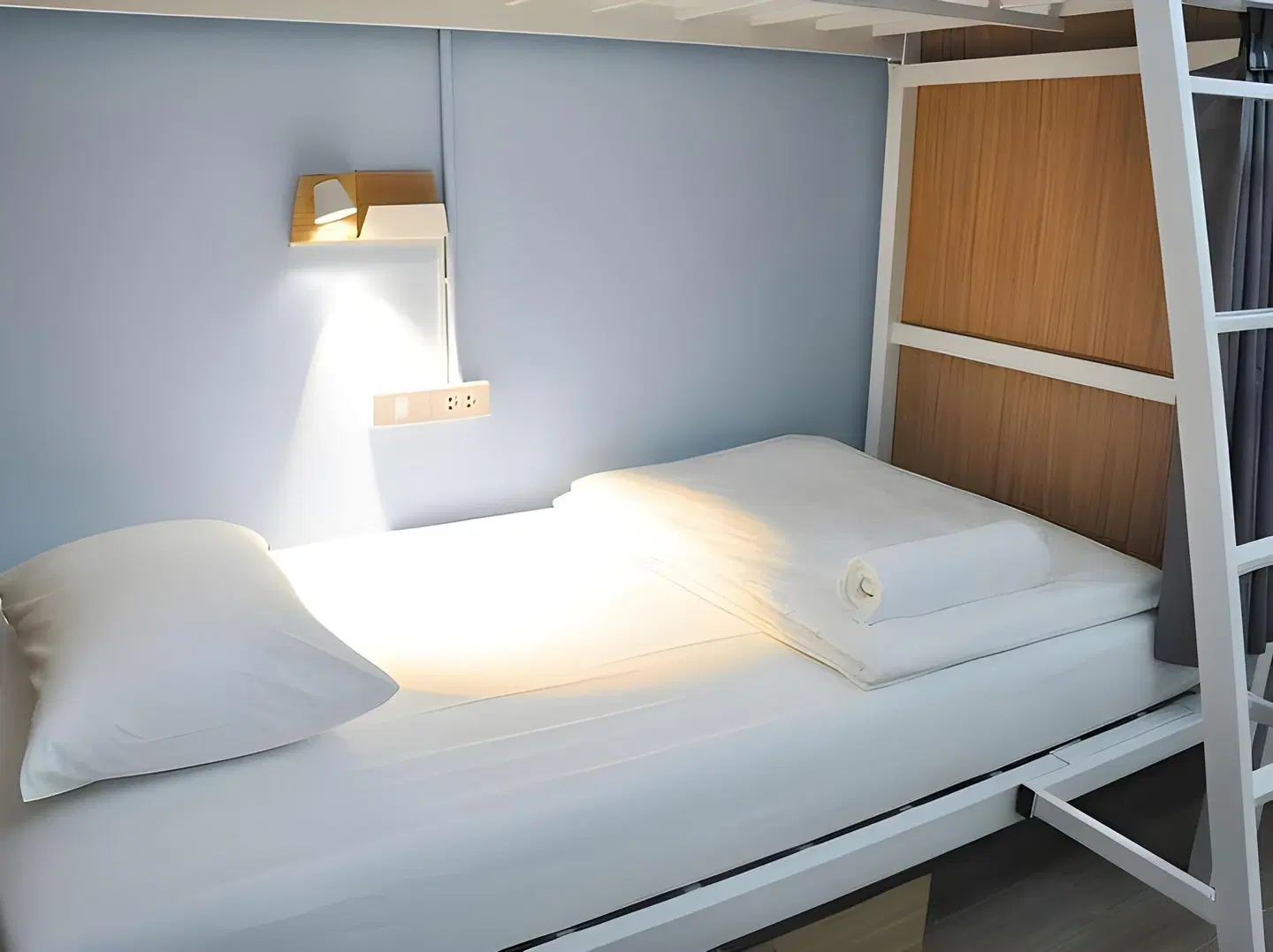 Ease Hostel ROOM_EXAMPLE