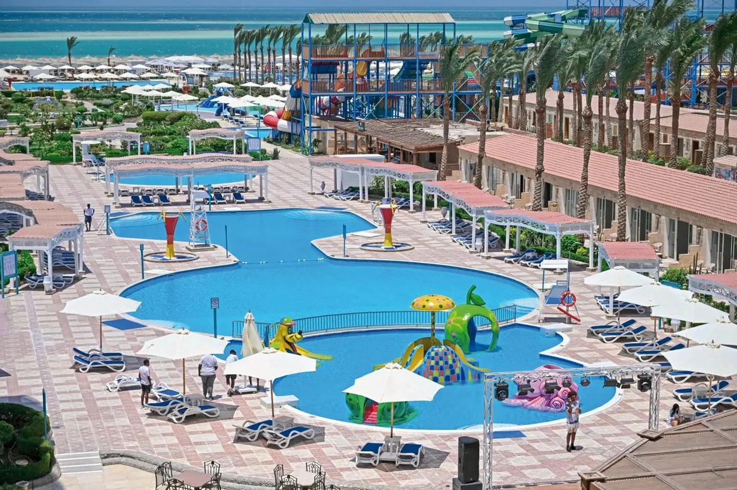 SUNRISE Serano Aqua Park Resort OUTDOOR_POOL