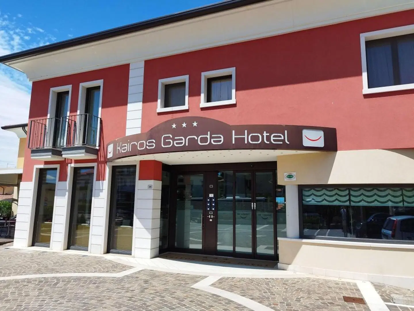 Kairos Garda Hotel EXTERIOR