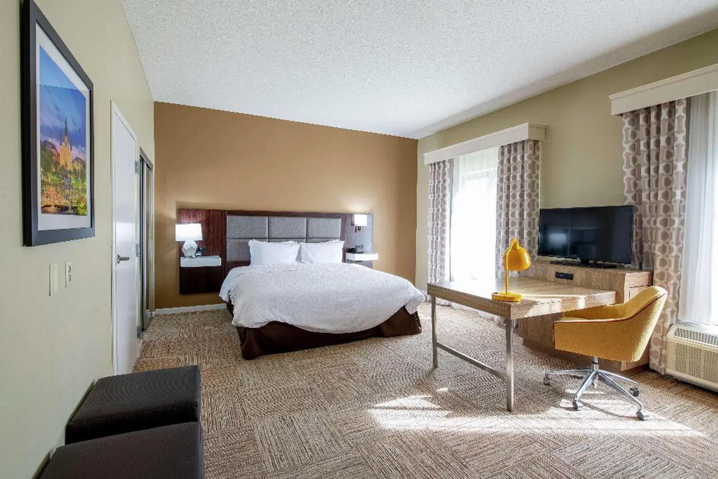 Hampton Inn & Suites Lafayette ROOM_EXAMPLE