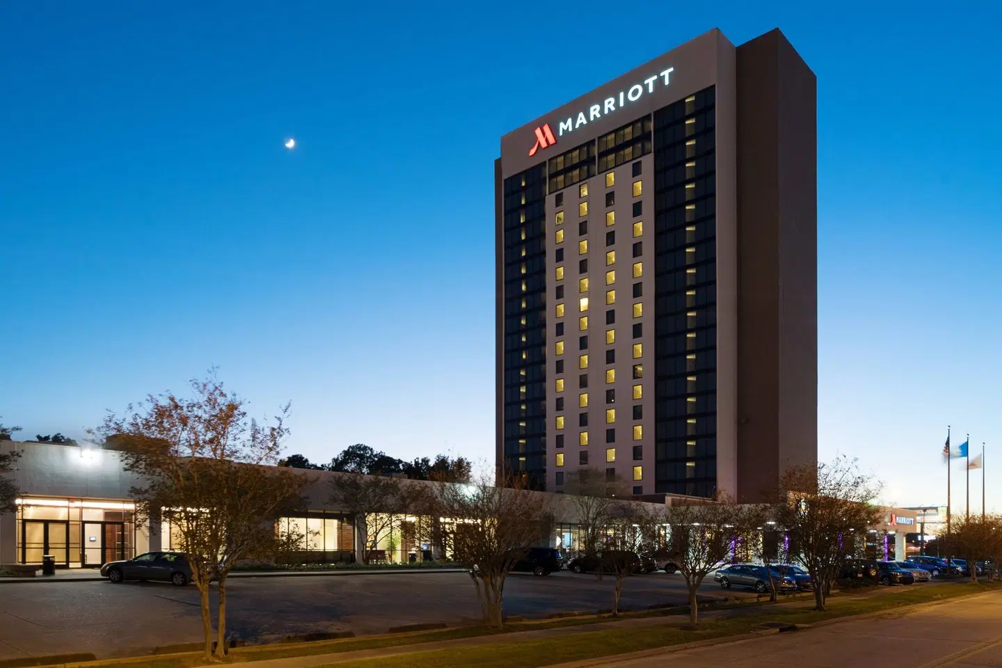 Baton Rouge Marriott EXTERIOR