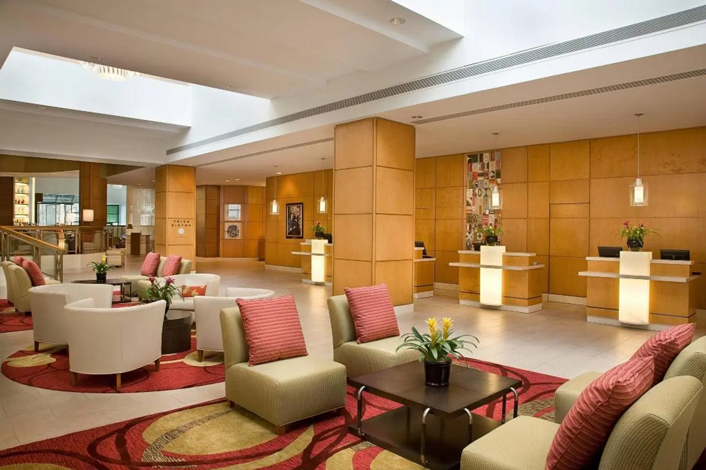Marriott Downtown at CF Toronto Eaton Centre LOUNGE_LOBBY