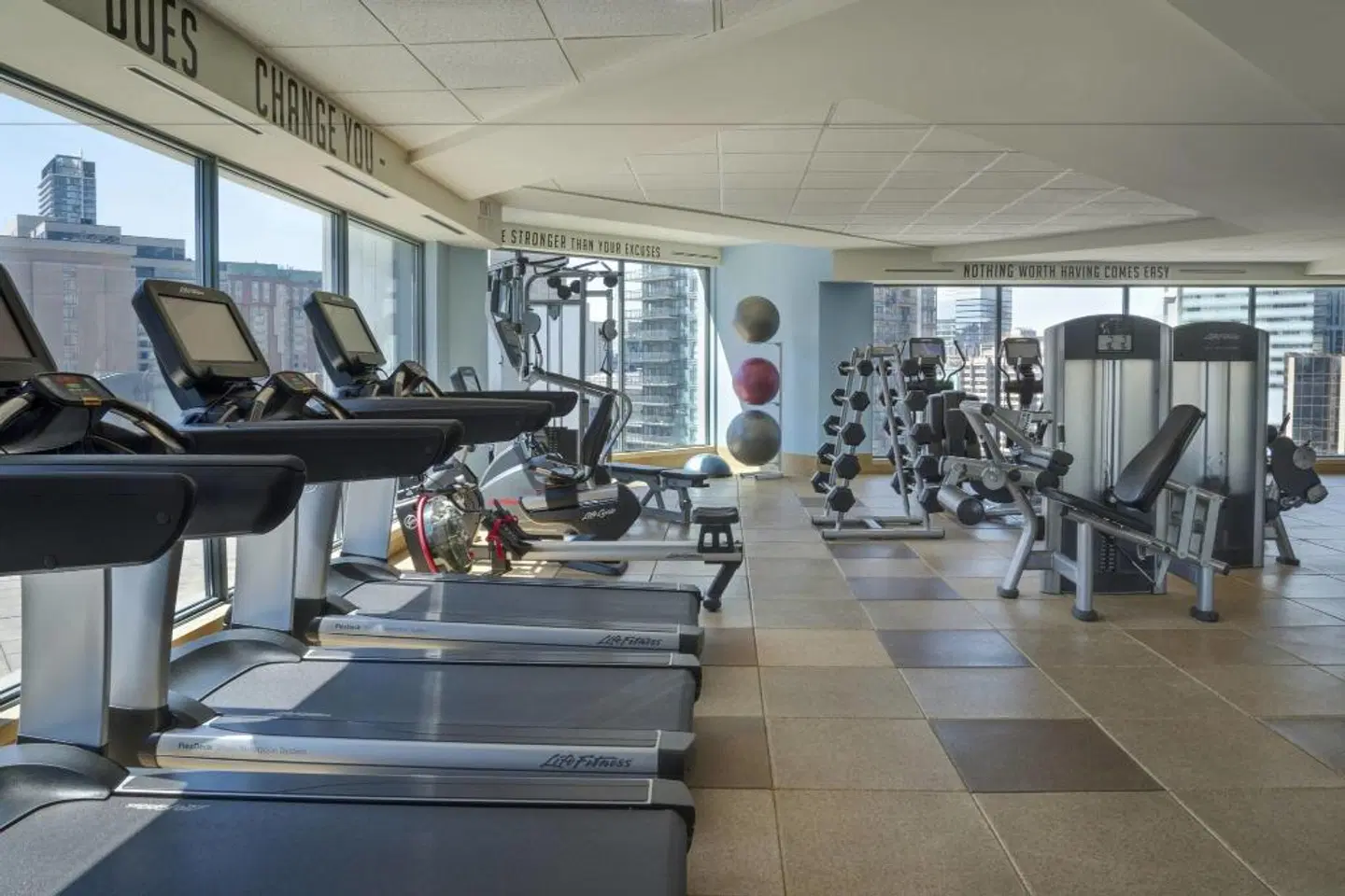 Marriott Downtown at CF Toronto Eaton Centre SPORTS_AND_LEISURE