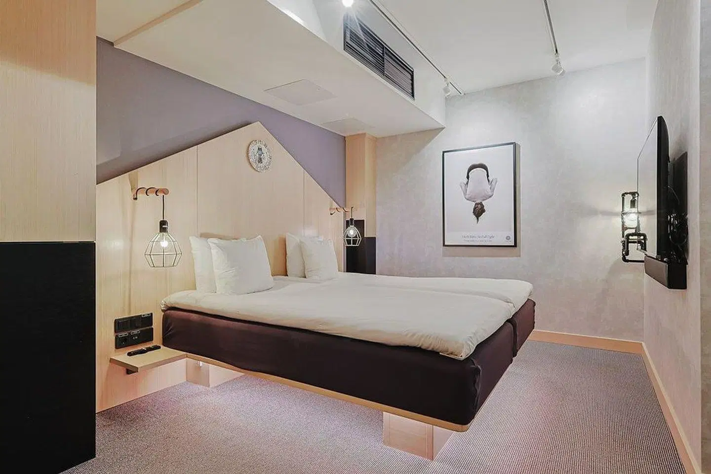 Hotel With Urban Deli ROOM_EXAMPLE