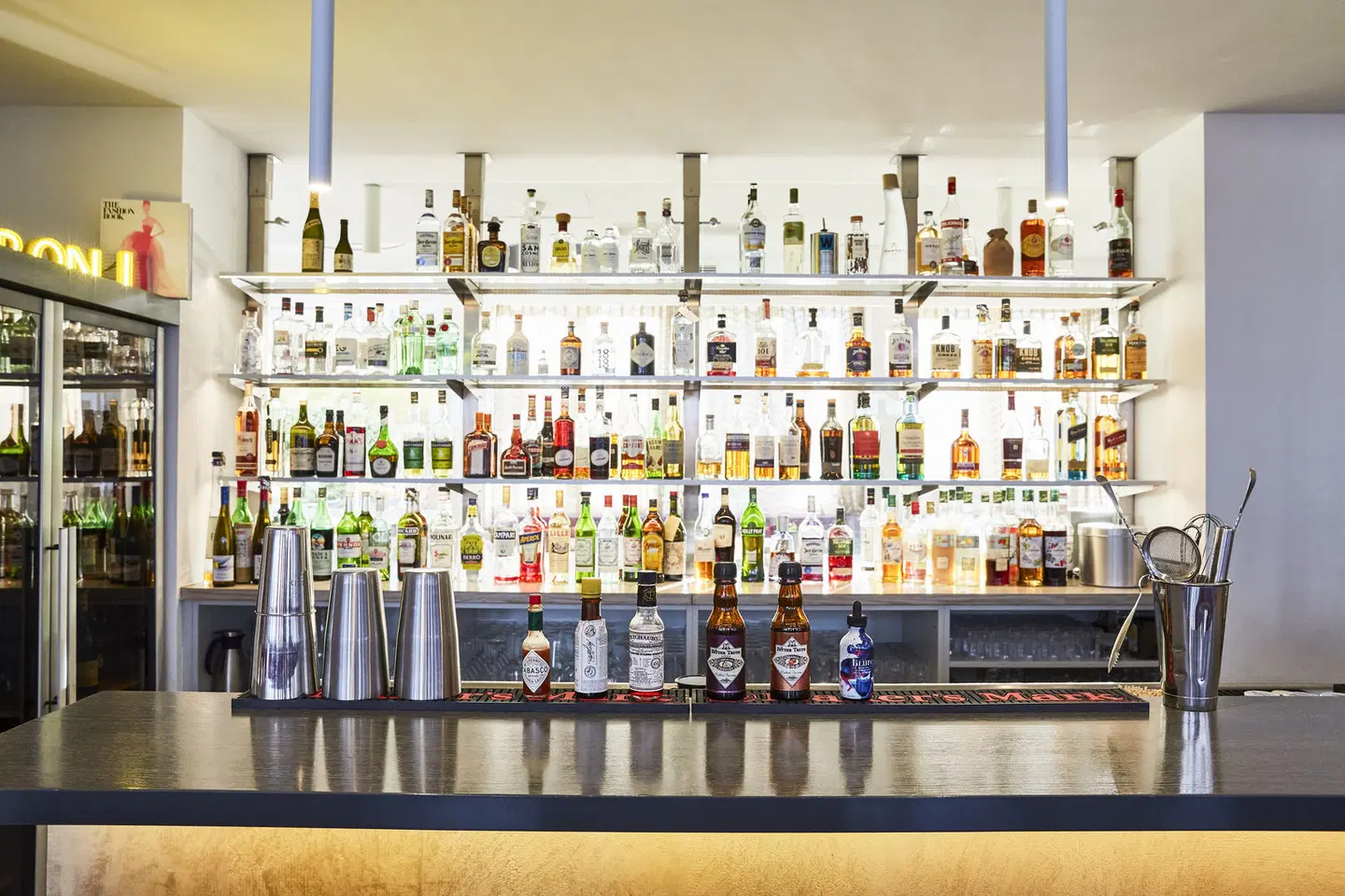 Hotel Indigo Düsseldorf - Victoriaplatz by IHG Bar