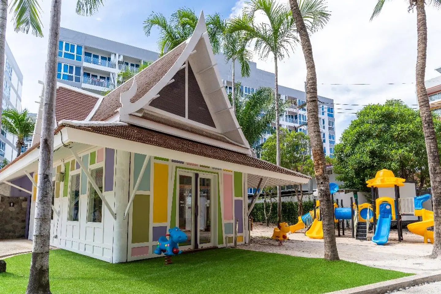 Heeton Concept Hotel Pattaya EXTERIOR
