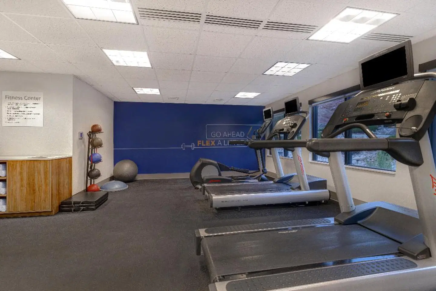 Holiday Inn Express & Suites Moab by IHG SPORTS_AND_LEISURE