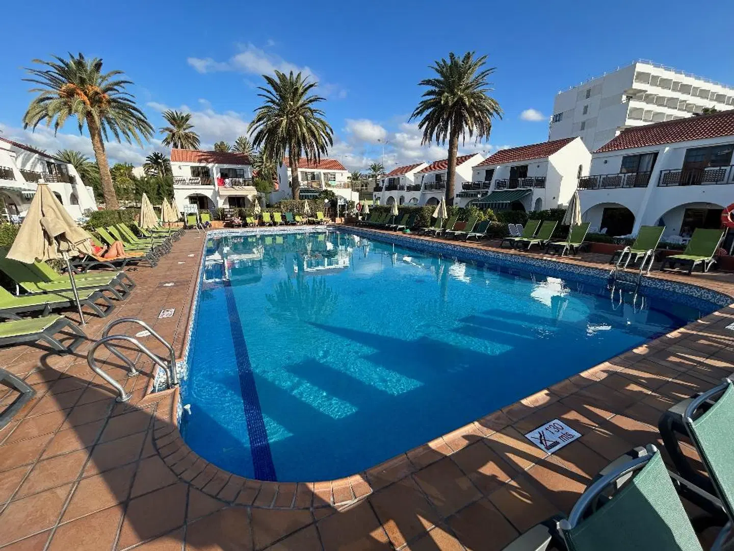 Parquemar OUTDOOR_POOL