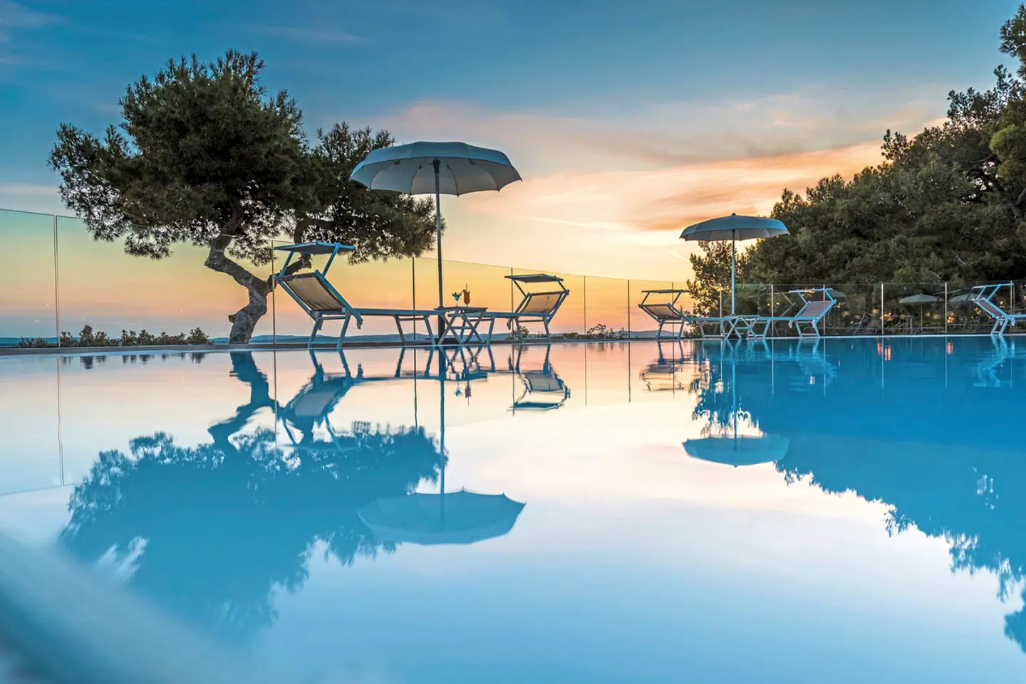 Pinija OUTDOOR_POOL