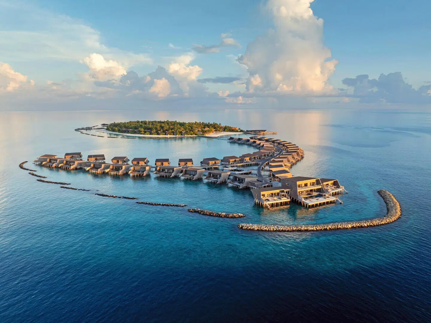 The St. Regis Maldives Vommuli Resort LANDSCAPE