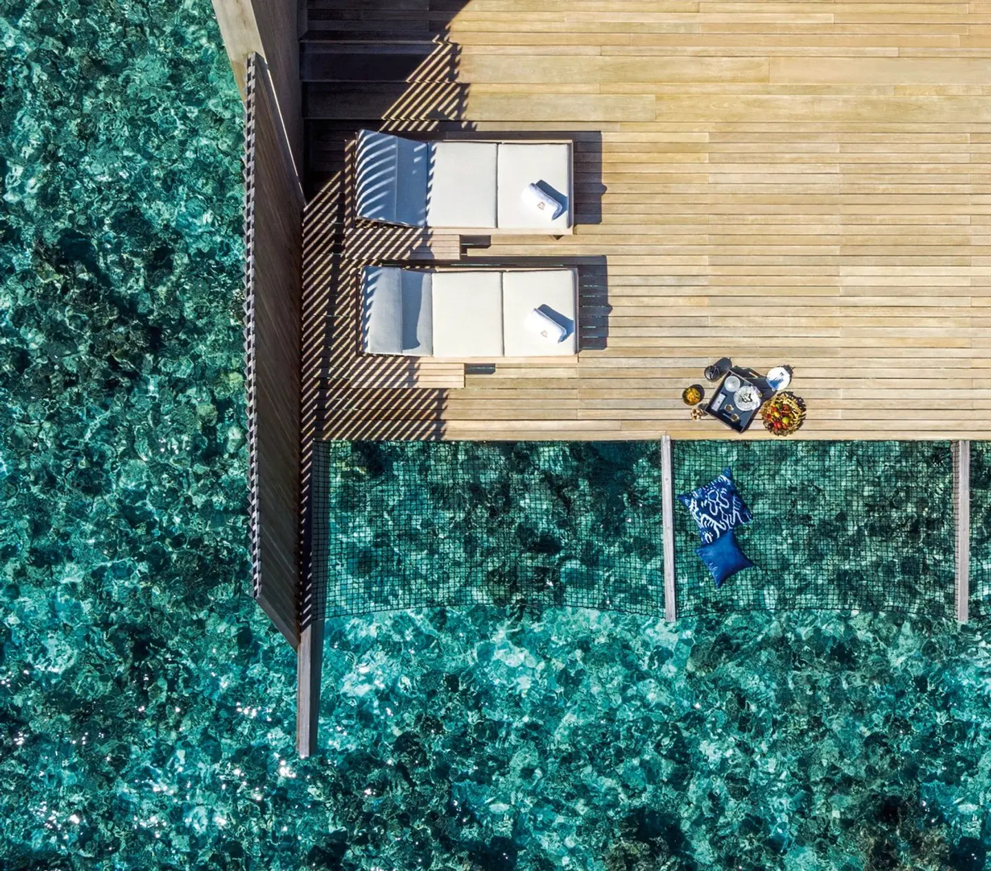 The St. Regis Maldives Vommuli Resort EXTERIOR