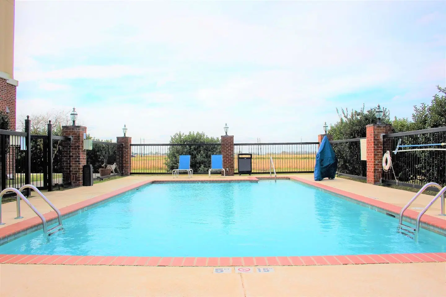 Hampton Inn & Suites Thibodaux OUTDOOR_POOL