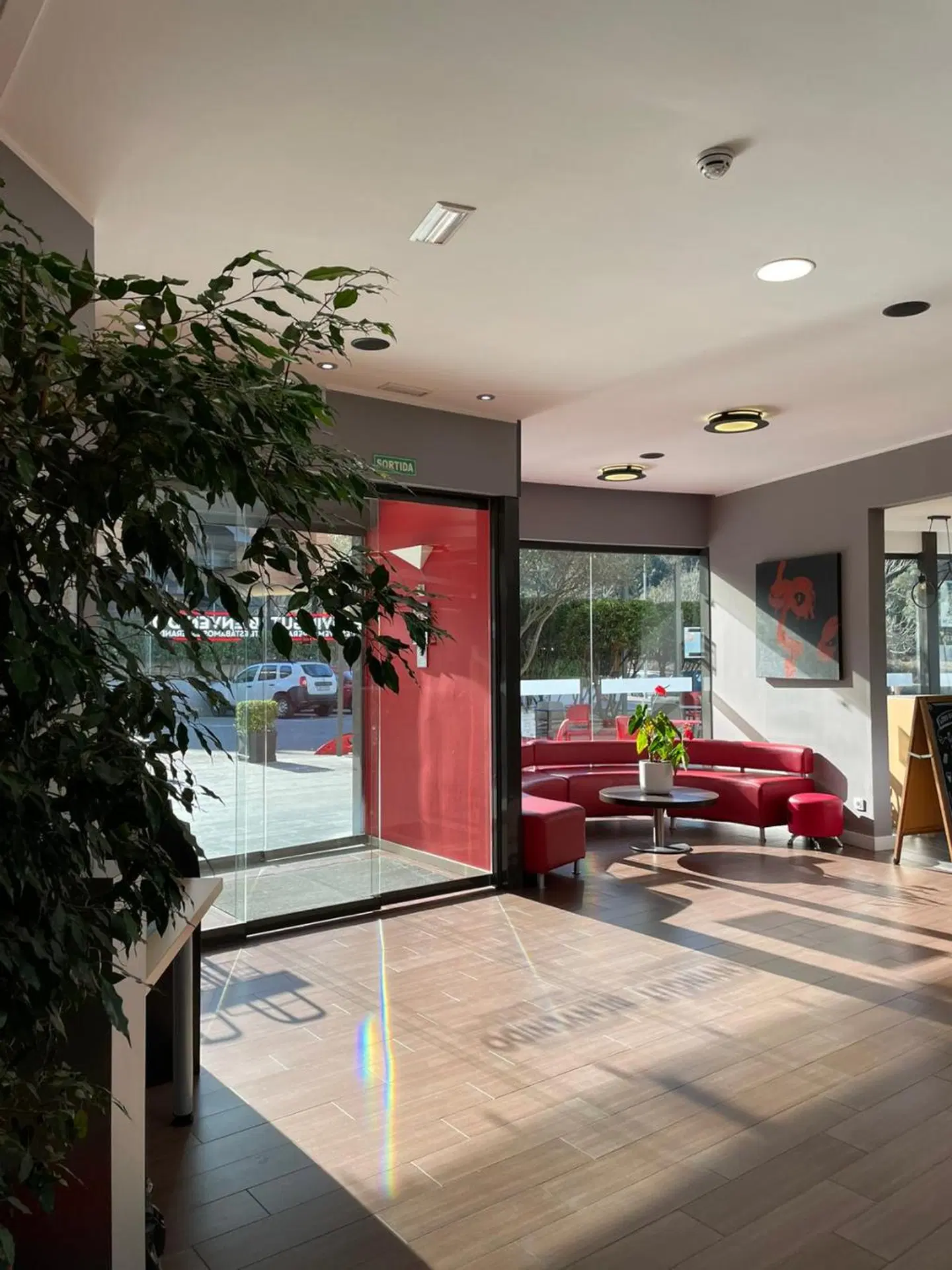 ibis Girona Costa Brava LOUNGE_LOBBY