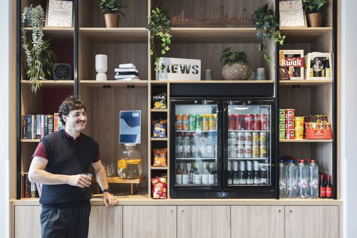 Holiday Inn Express Antwerp - City Centre by IHG Bar