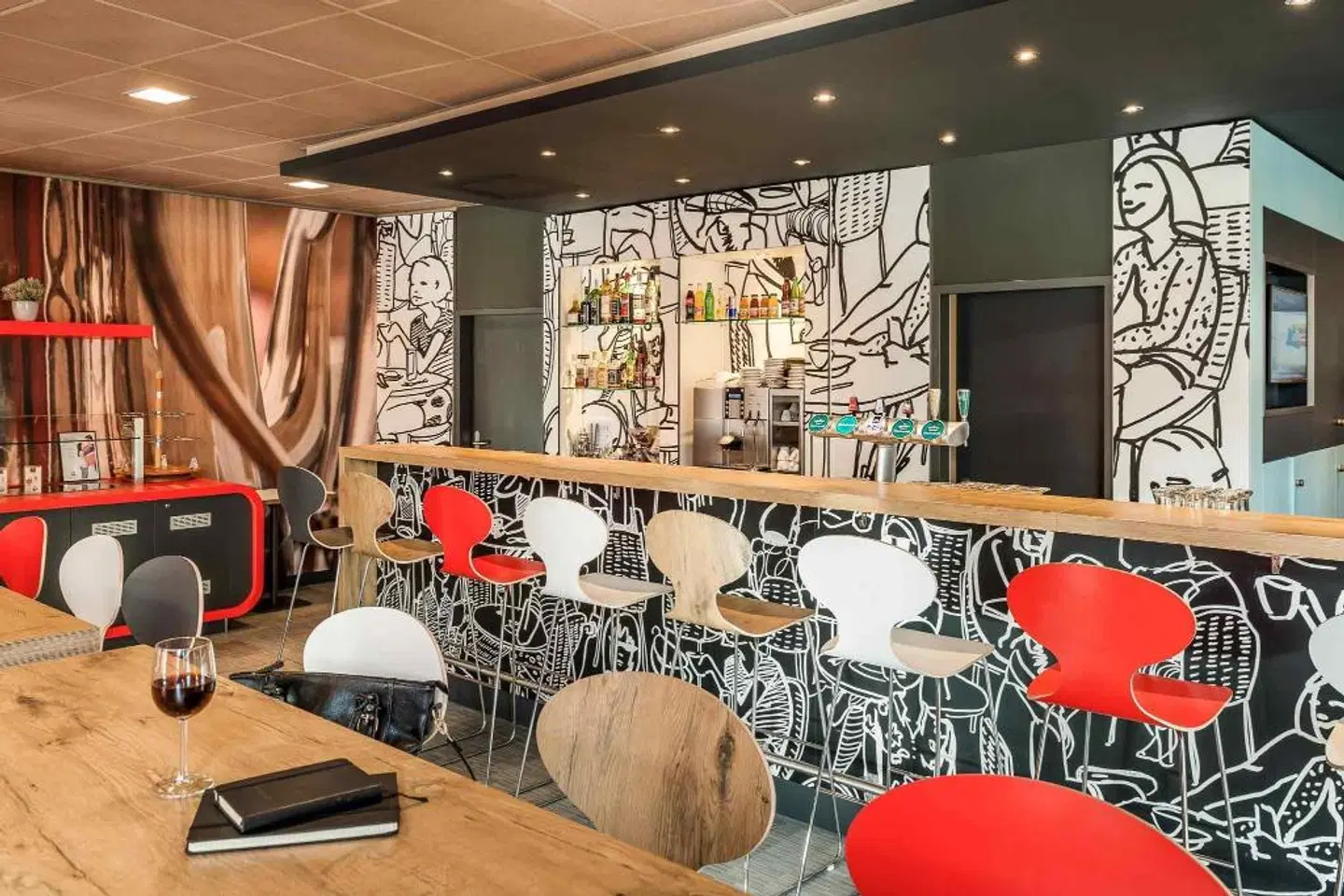 ibis Bern Expo Bar