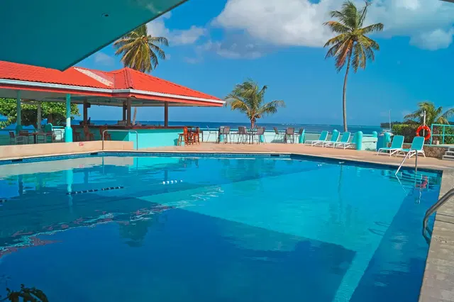 Crown Point Beach Hotel OUTDOOR_POOL