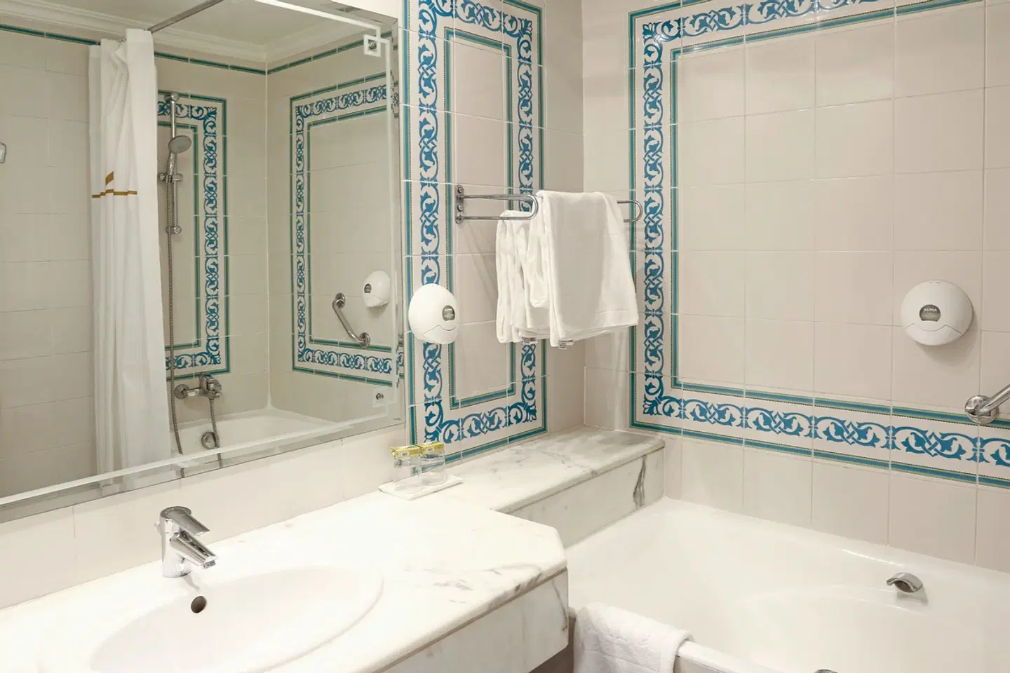 Royal Garden Palace Badezimmer
