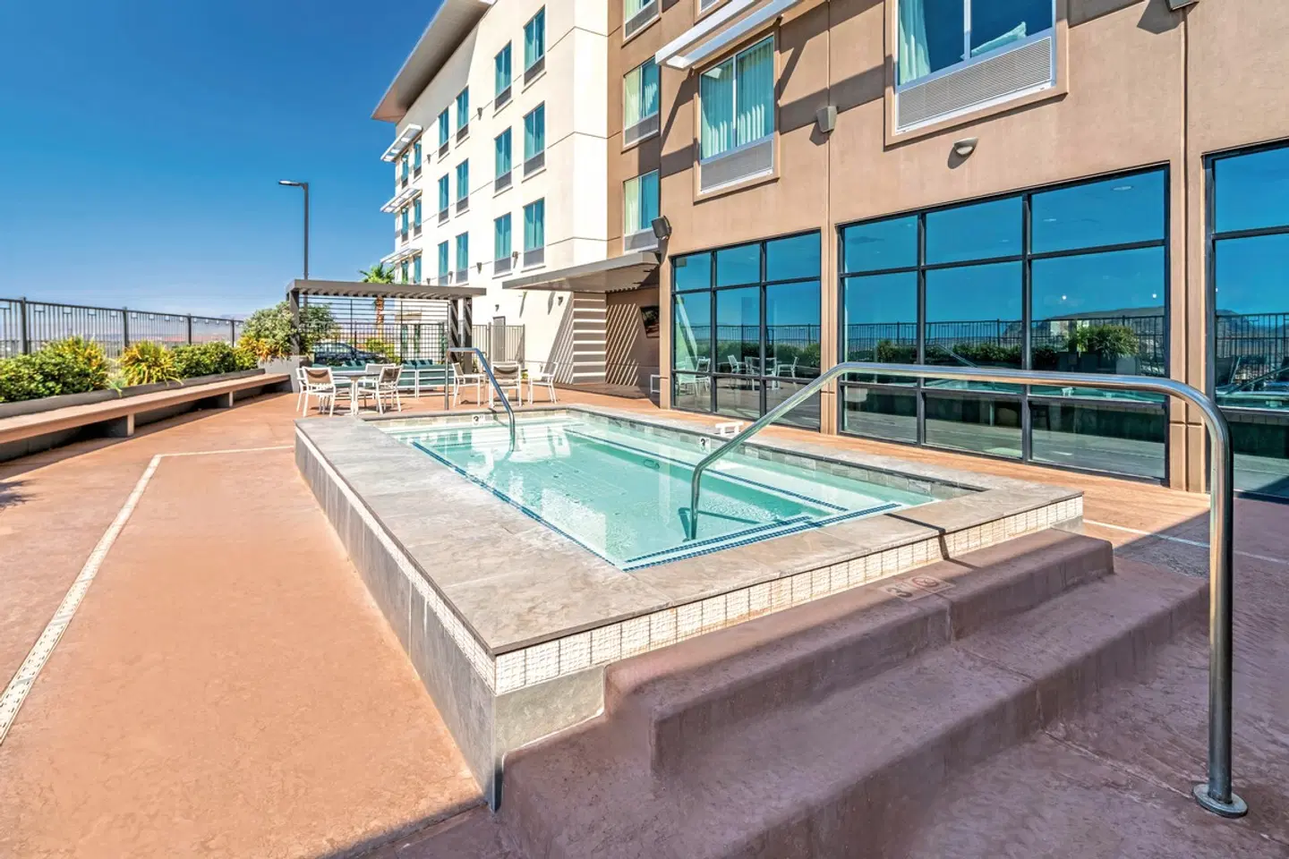 Best Western Plus Settlers Point OUTDOOR_POOL