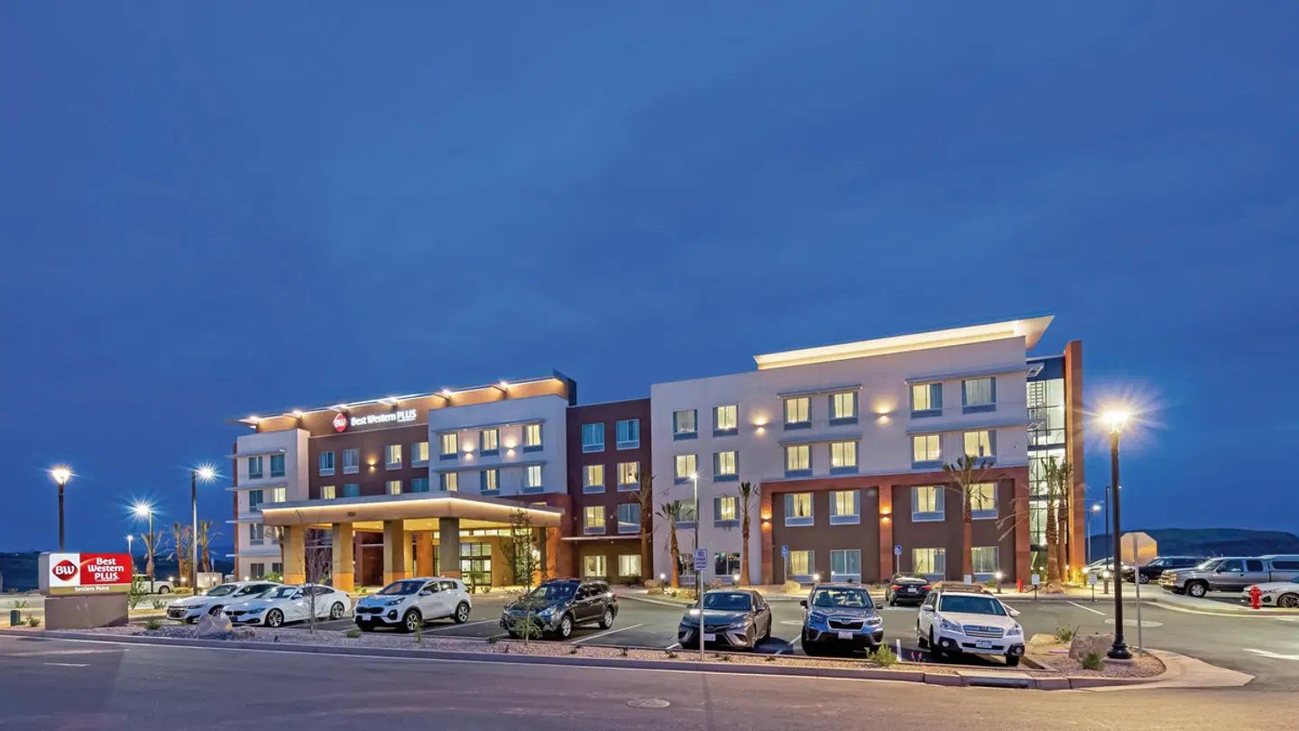 Best Western Plus Settlers Point EXTERIOR