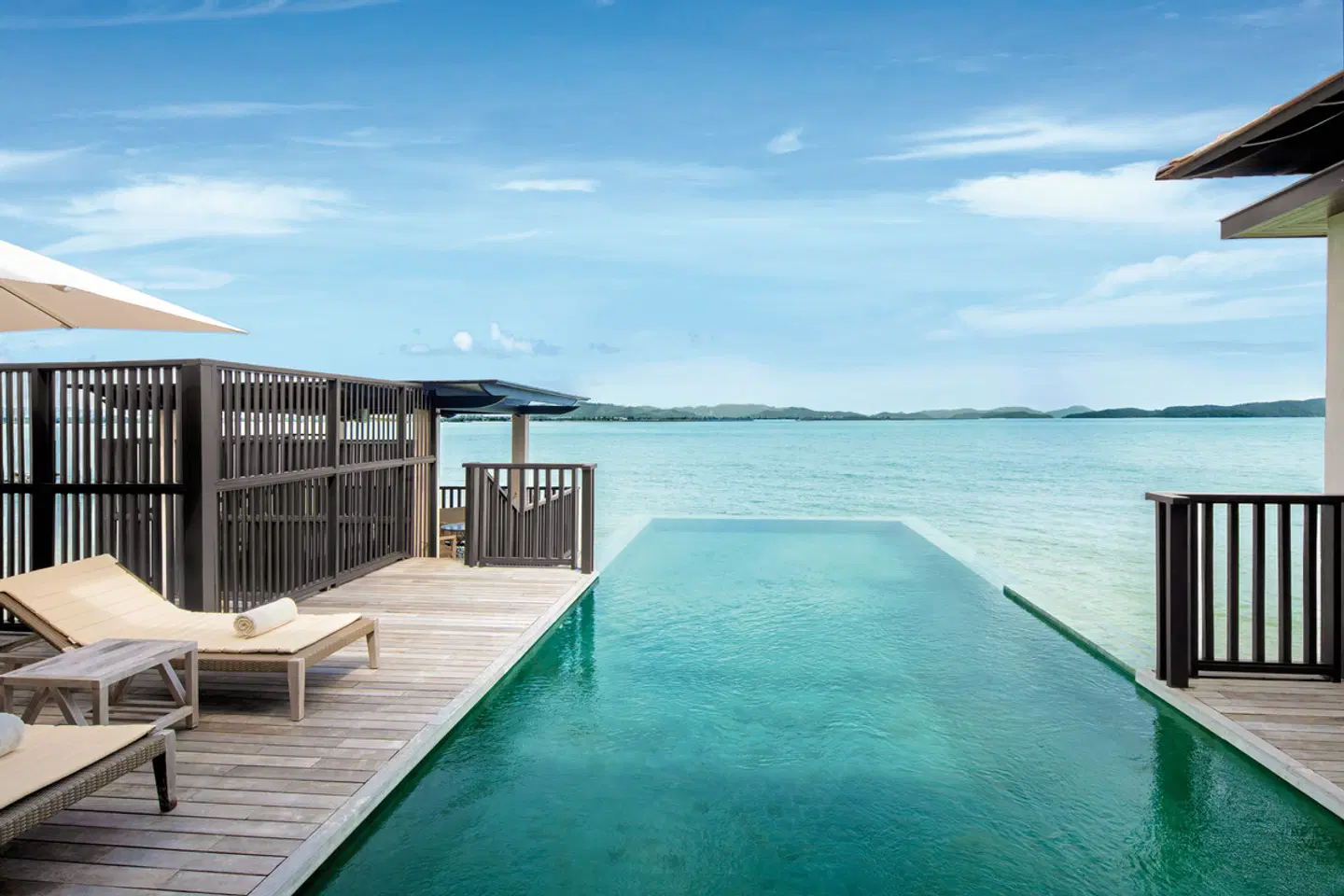The Ritz-Carlton, Langkawi OUTDOOR_POOL