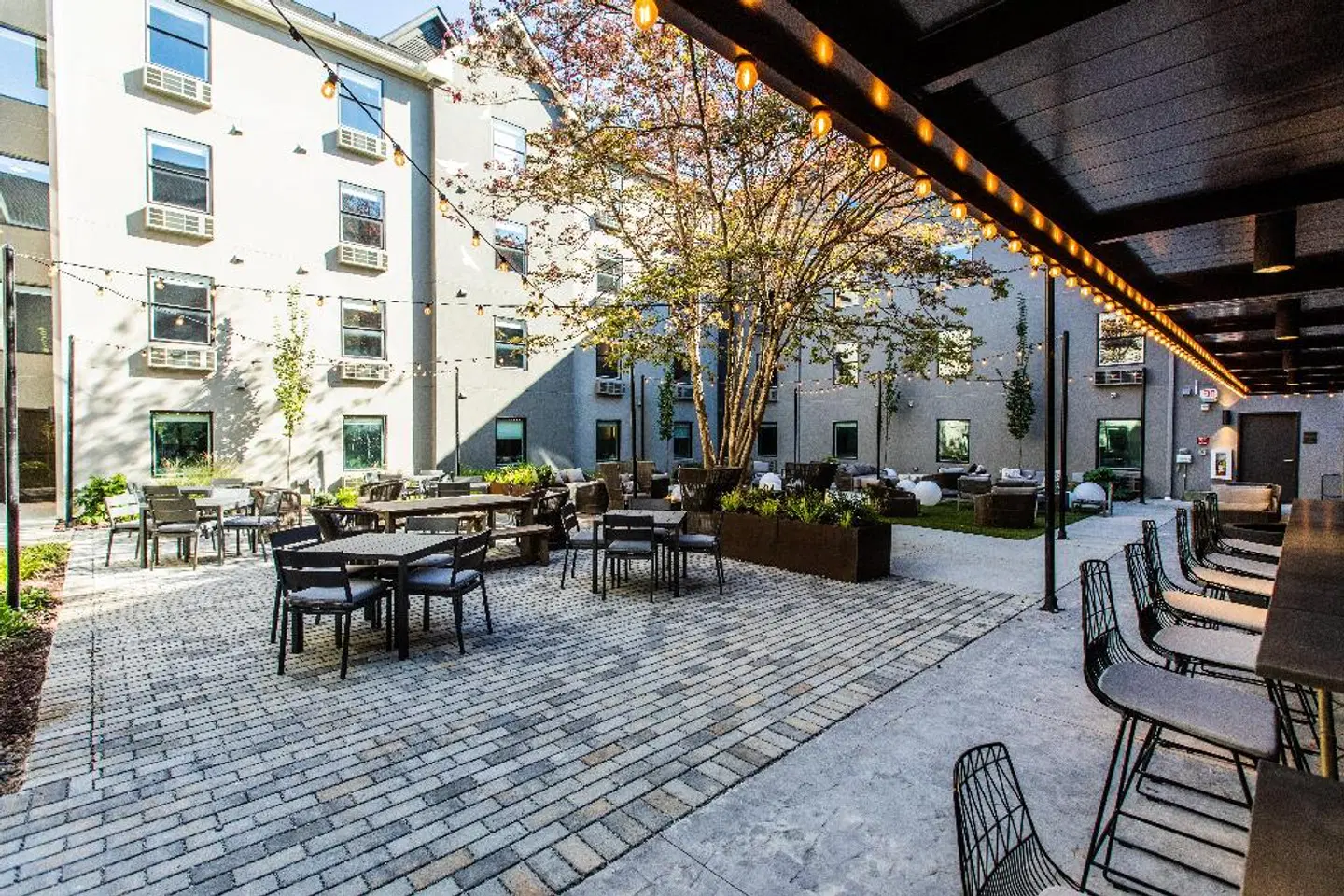 Red Roof Inn & Suites Atlanta - Midtown Terrasse