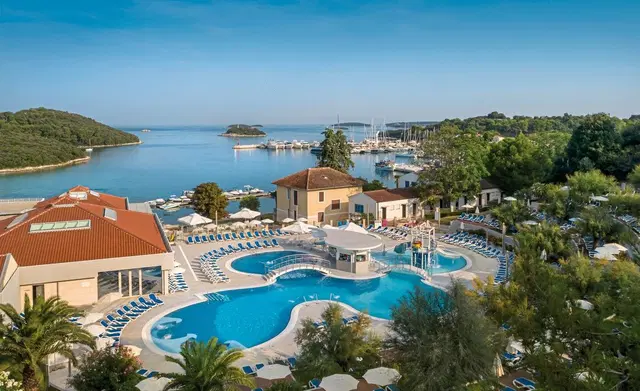 Resort Belvedere Hotel OUTDOOR_POOL