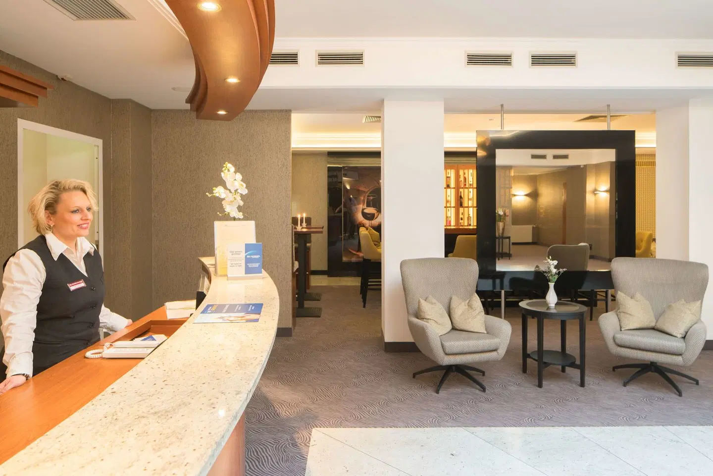 BEST WESTERN PLUS HOTEL EXCELSIOR ERFURT LOUNGE_LOBBY