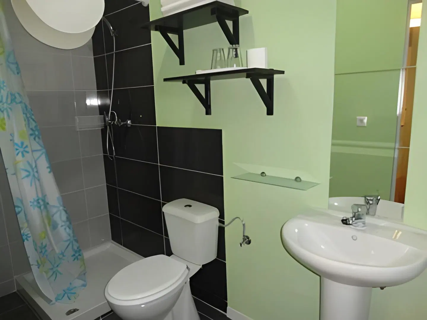 Pension Arena Alicante Badezimmer