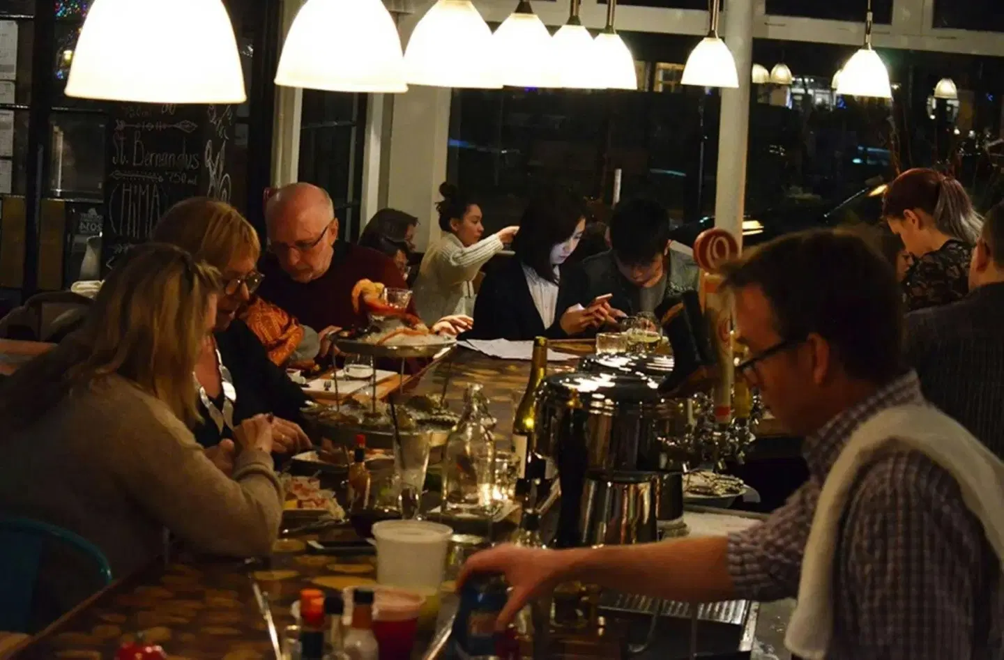 Holiday Inn Express Toronto Downtown by IHG Restaurant