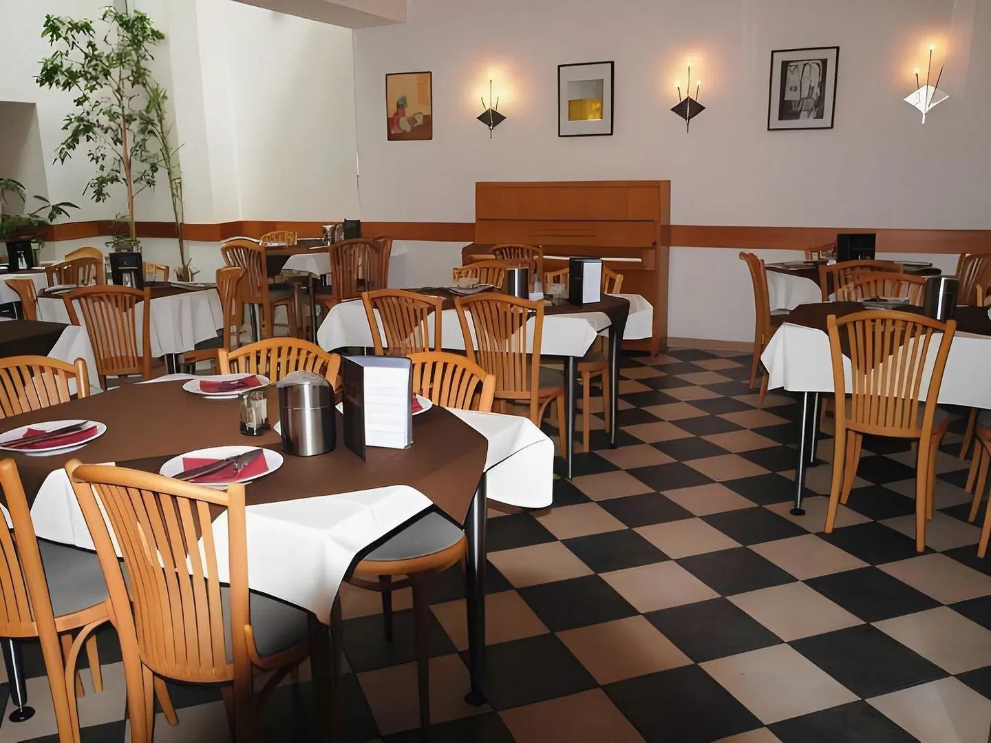 Augustus et Otto Restaurant