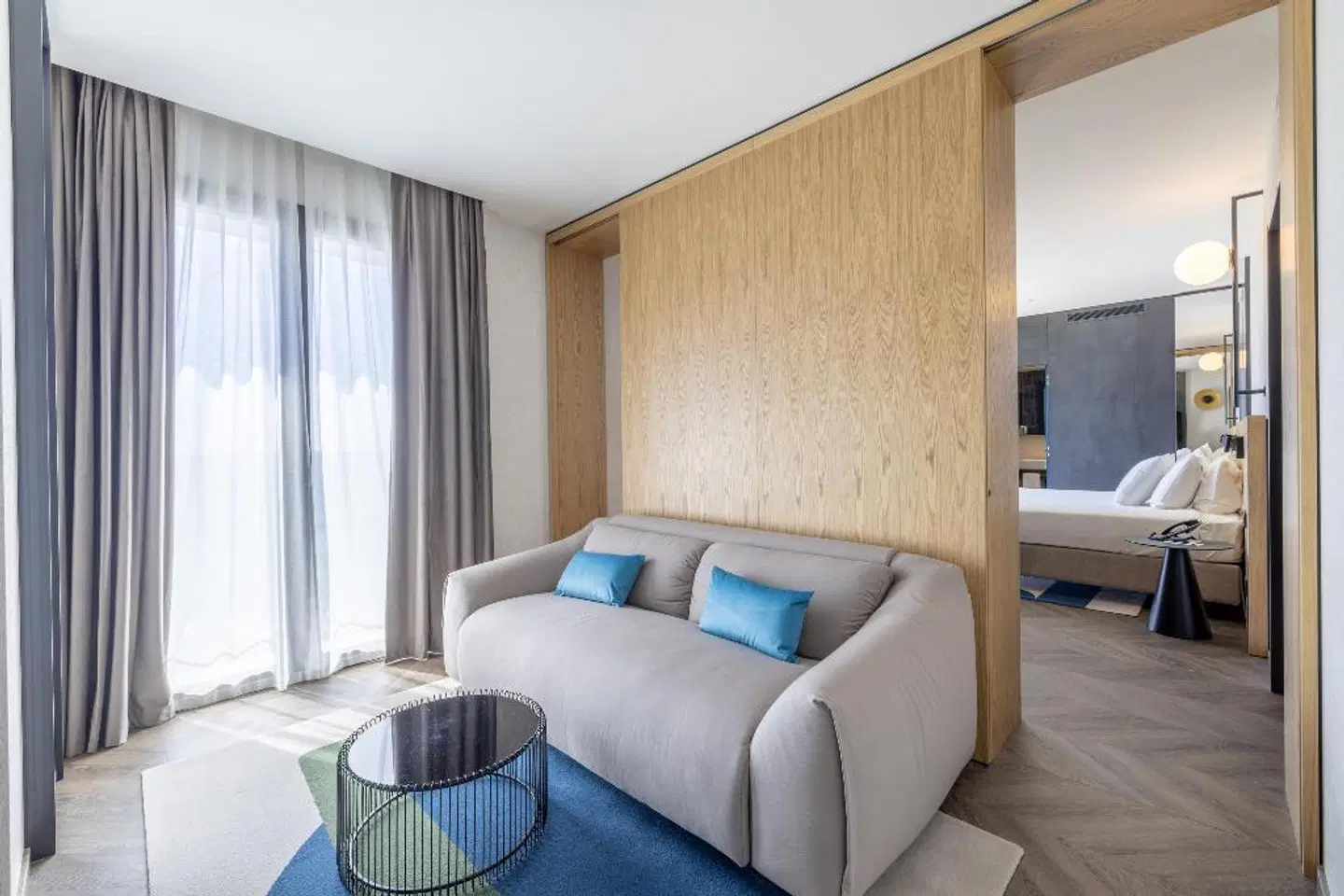 Europa ROOM_EXAMPLE