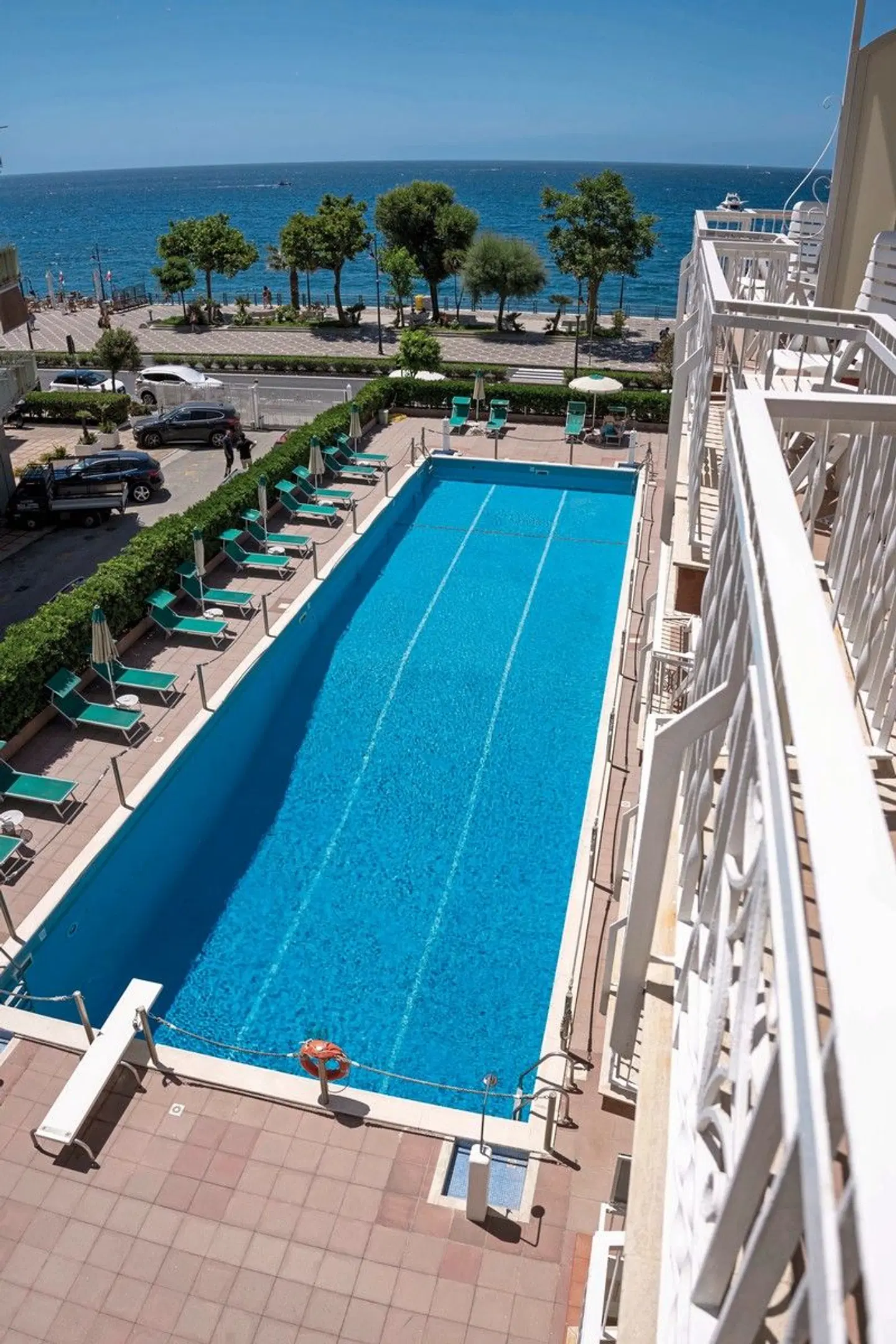 Pietra di Luna OUTDOOR_POOL
