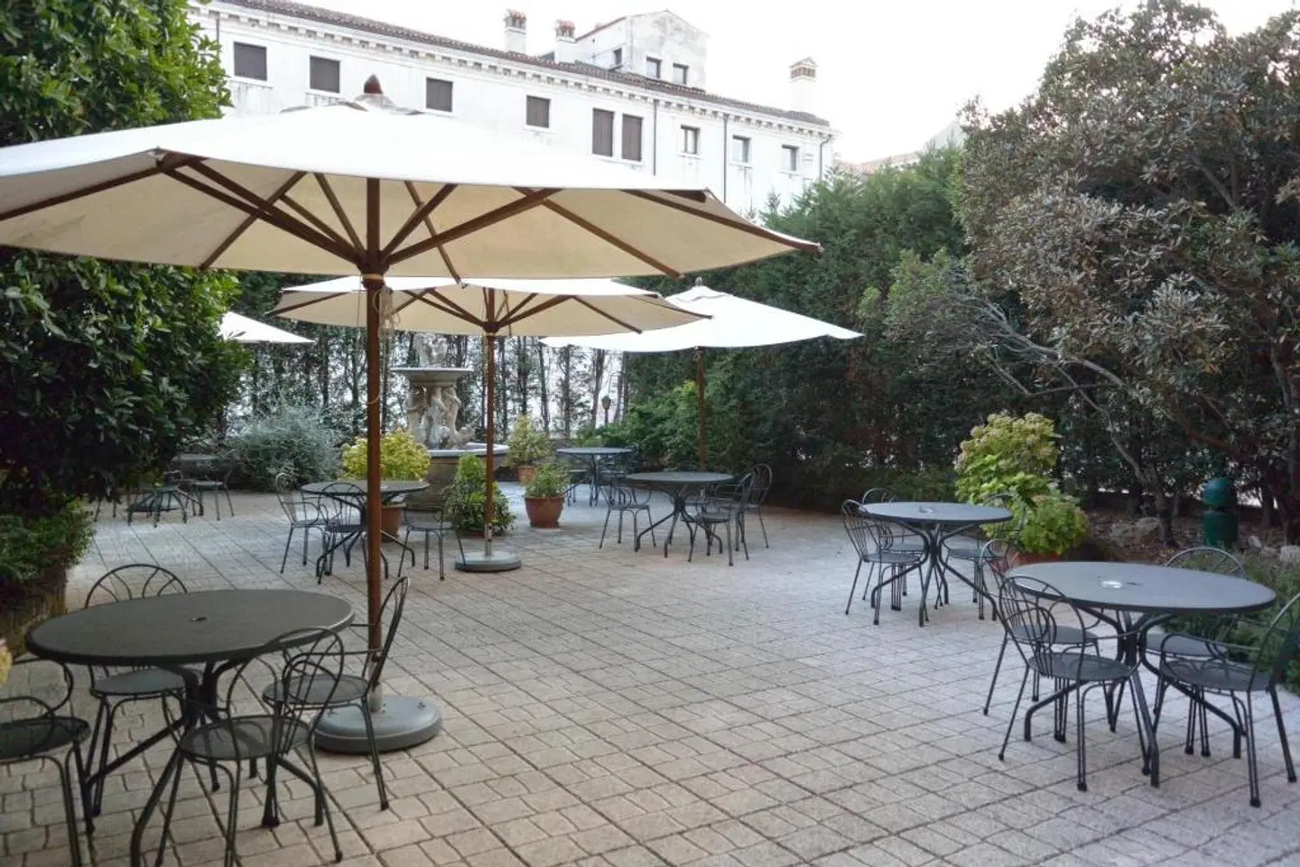 Belle Arti Terrasse